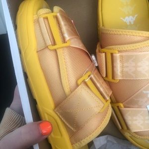 $100 NWT KAPPA Banda 222 men’s slides sz 11